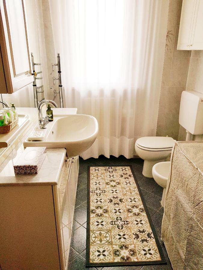 Moncalvo In Relax Apartment Luaran gambar
